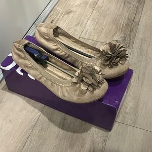 Brand new flats size 7